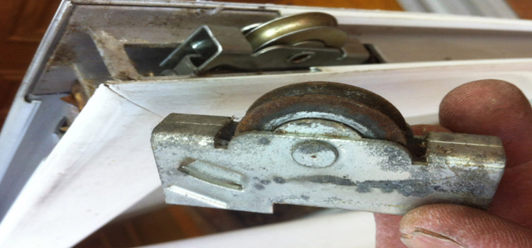 screen door roller repair in Midlothian